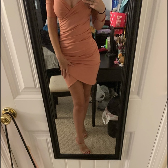 Body con dress - Picture 2 of 7